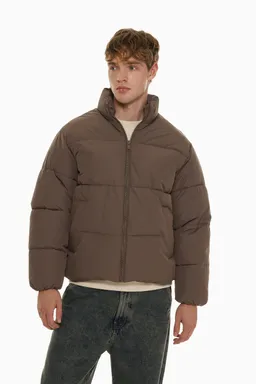 Campera cuello alto acolchada de Lefties en Abrigos y Camperas para argentina