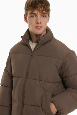 Campera cuello alto acolchada de Lefties en Abrigos y Camperas para argentina