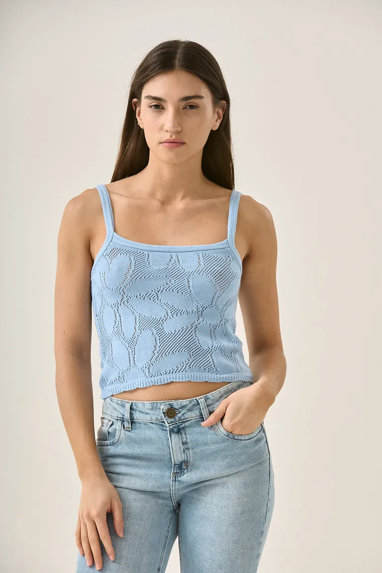 Top de corte ajustado con diseño calado y motivo floral para mujer de Sweet en Tops para argentina