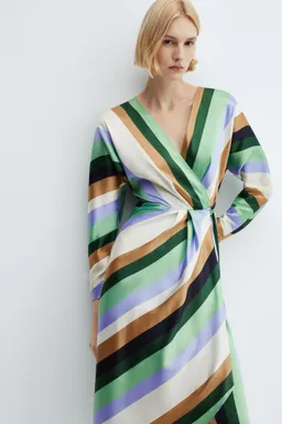 Vestido rayas satinado de Mango en Vestidos para argentina