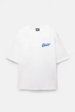 Remera graffiti stwd de Pull&Bear en Remeras y Polos para argentina