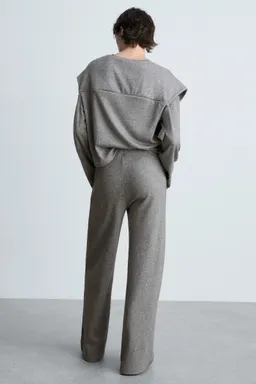 Pantalón recto punto de Mango en Pantalones para argentina