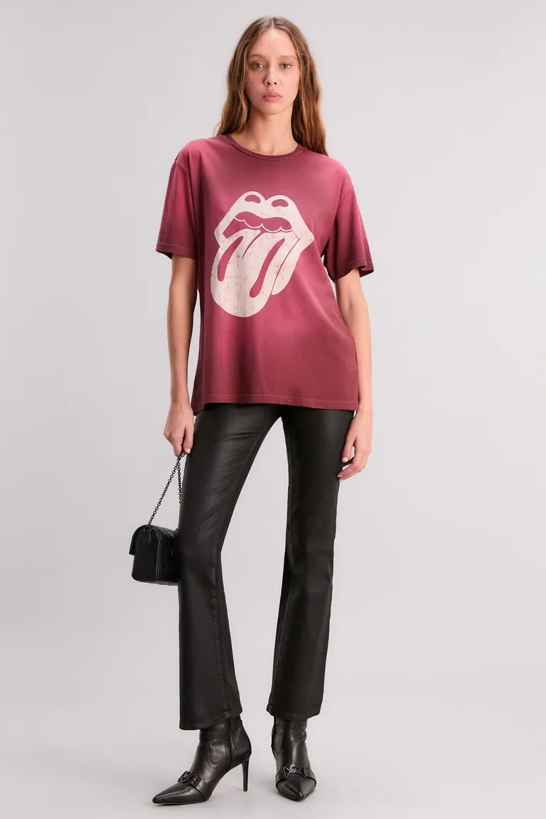 Remera mujer con estampa oficial de Rolling Stones en tonalidad rosada de Kosiuko en Remeras para argentina