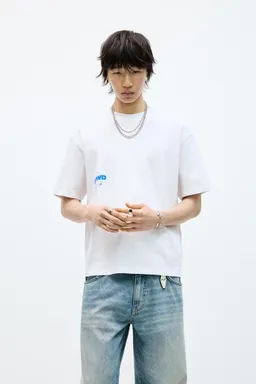 Remera básica gráfico stwd de Pull&Bear en Remeras y Polos para argentina
