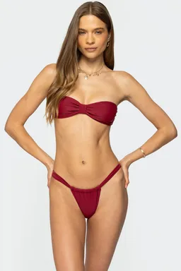 Top bikini bandeau de Edikted en Swimwear y Beachwear para argentina
