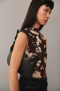 Top estampado cuello perkins de Mango en Tops para argentina