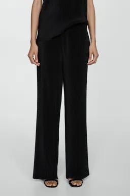 Pantalón palazzo plisado de Mango en Pantalones para argentina