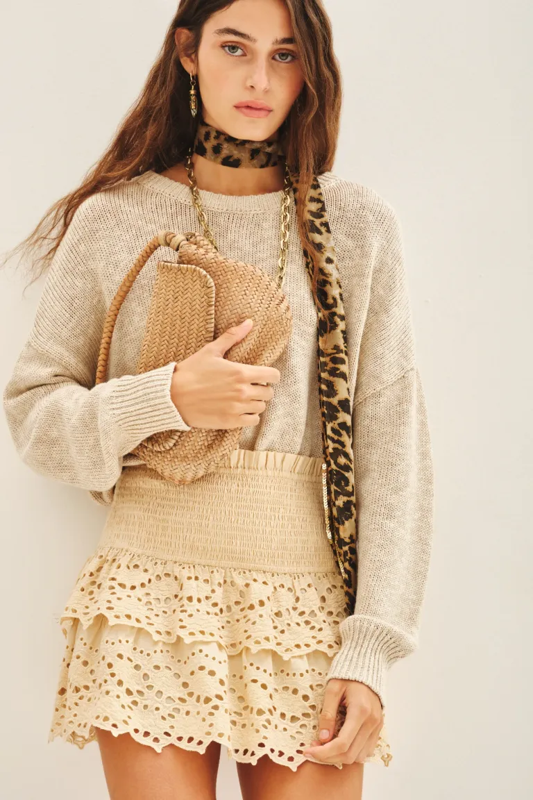 Falda corta de algodón con bordado y volantes, ideal para un estilo romántico y canchero de Rapsodia en Faldas para argentina