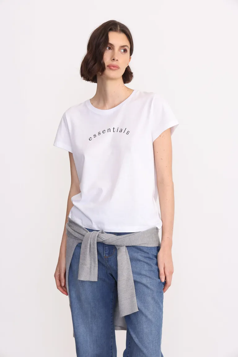 Remera blanca de algodón con estampado tipográfico para mujer de Yagmour en Remeras para argentina