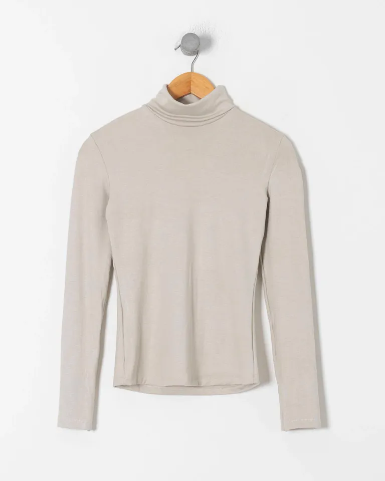 Remera básica de punto blanca de corte clásico para mujer de Sky en Remeras para argentina