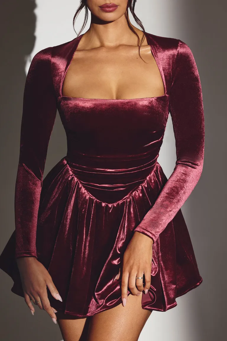 Mini vestido corset manga larga de Oh Polly en Vestidos para argentina