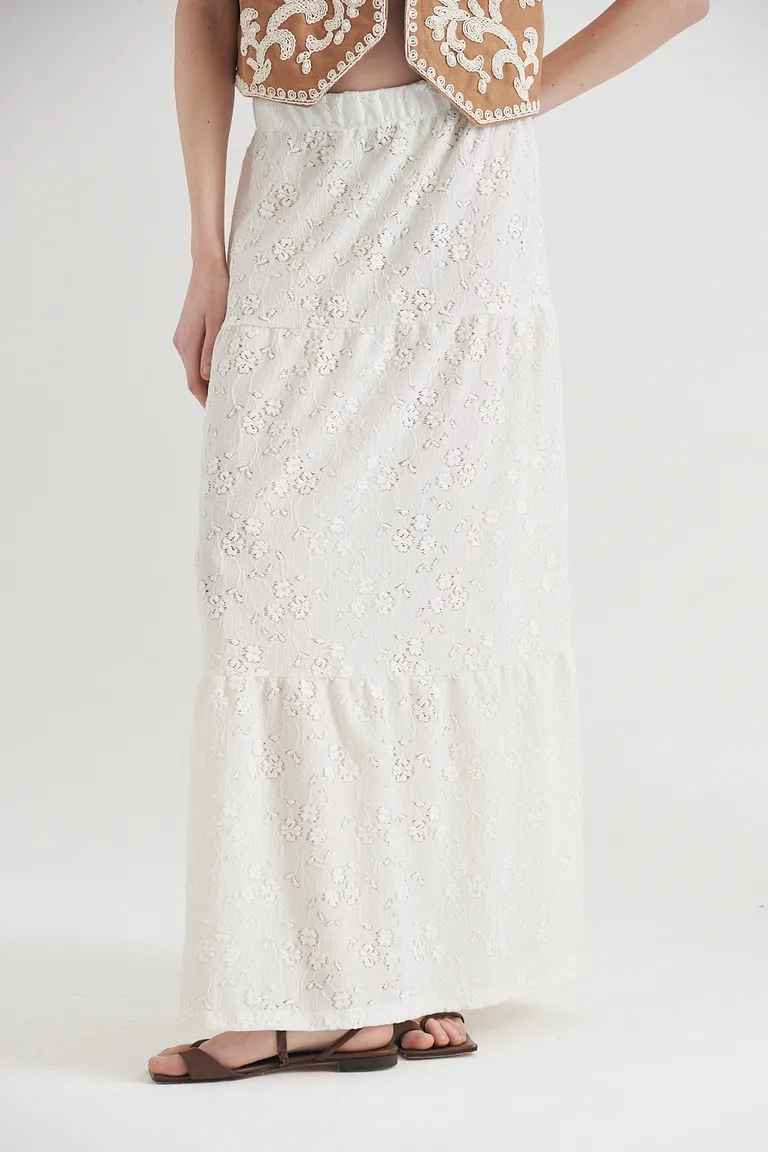 Falda larga de algodón calado con diseño delicado y silueta amplia de Sweet en Faldas para argentina