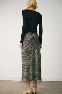 Falda organza estampada de Mango en Faldas para argentina