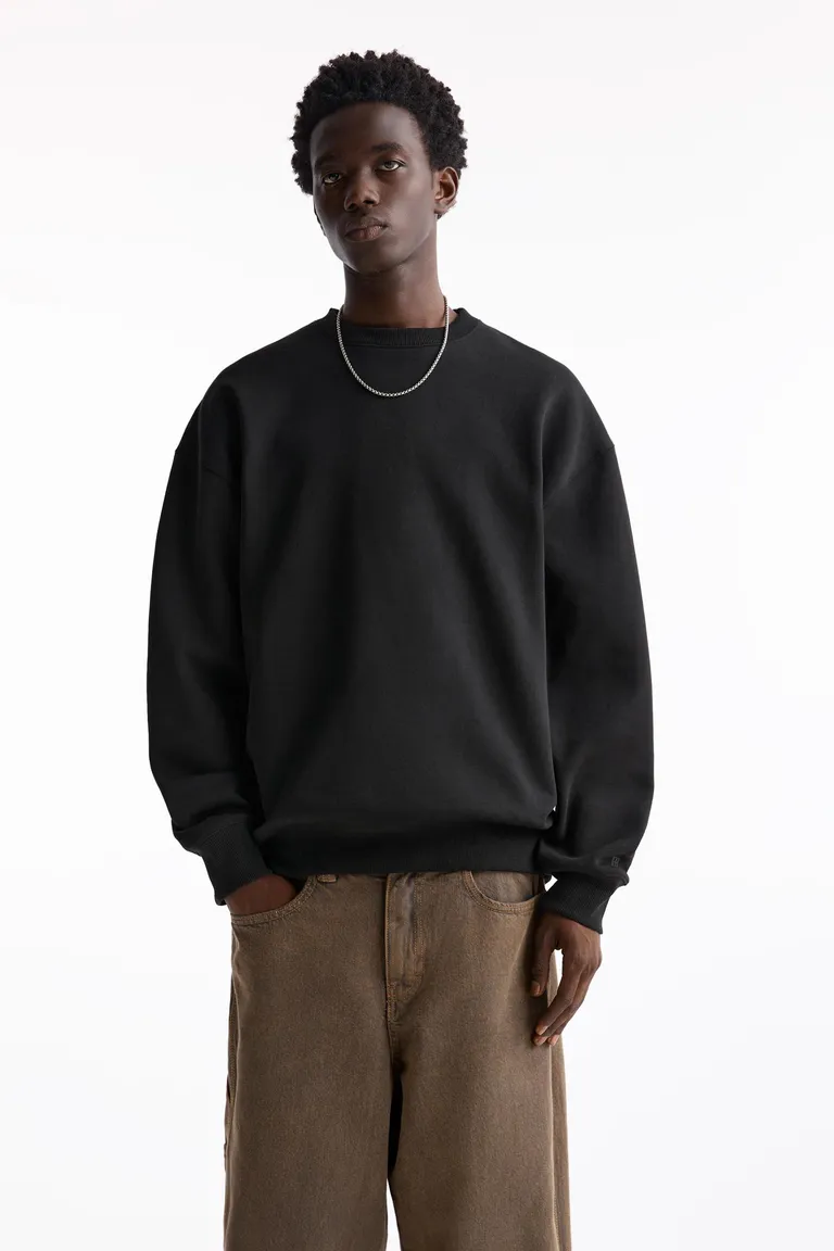 Sudadera básica cuello redondo de Pull&Bear en Buzos y Sweaters para argentina