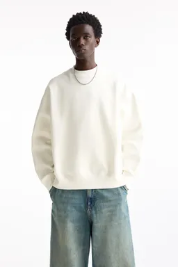 Sudadera básica cuello redondo de Pull&Bear en Buzos y Sweaters para argentina