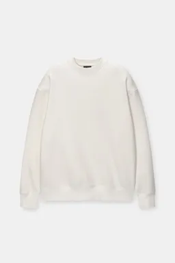 Sudadera básica cuello redondo de Pull&Bear en Buzos y Sweaters para argentina