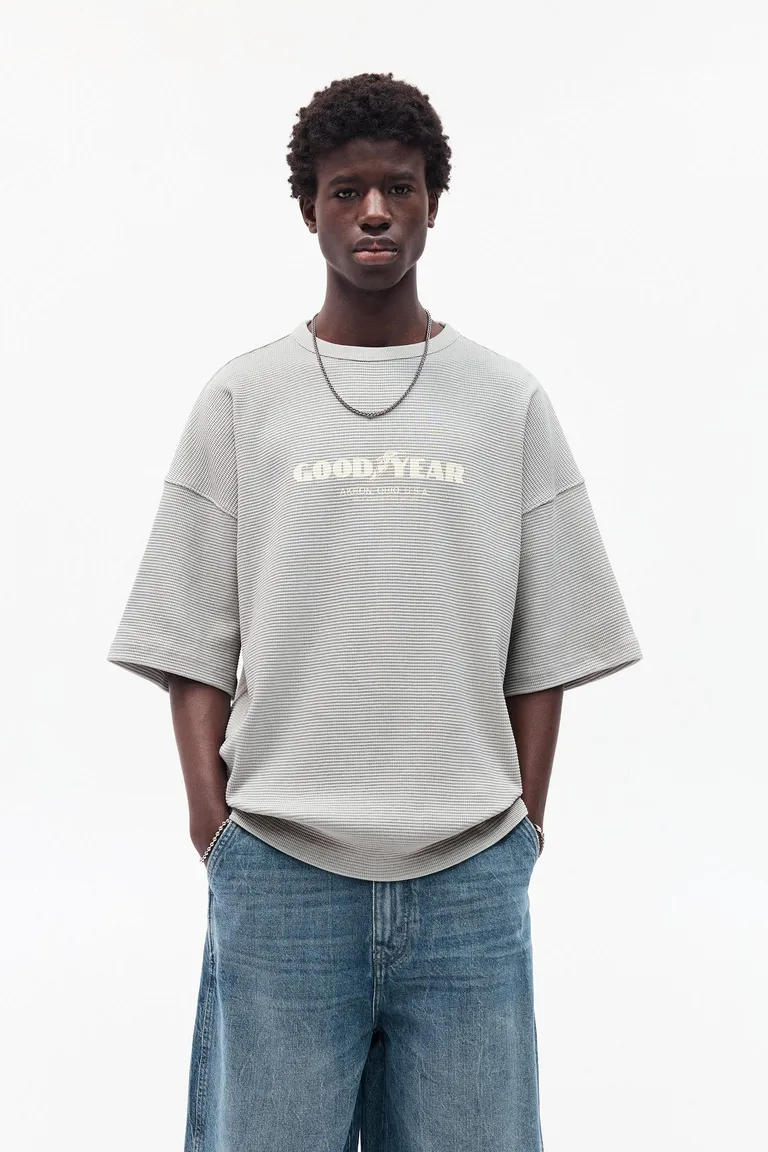 Remera goodyear manga larga de Pull&Bear en Remeras y Polos para argentina