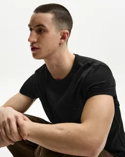 Remera bordada manga corta de Bershka en Remeras y Polos para argentina