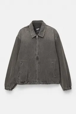 Campera jean cremallera de Pull&Bear en Abrigos y Camperas para argentina