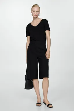 Remera algodón cuello pico de Mango en Remeras para argentina