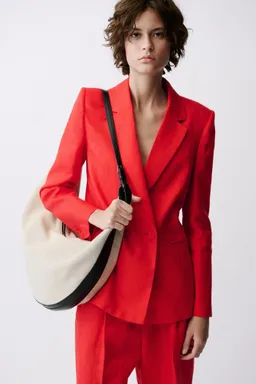 Blazer lino doble botonadura de Mango en Blazers para argentina