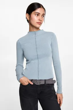Remera manga larga decorativa de Mango Teen en Buzos y Sweaters para argentina
