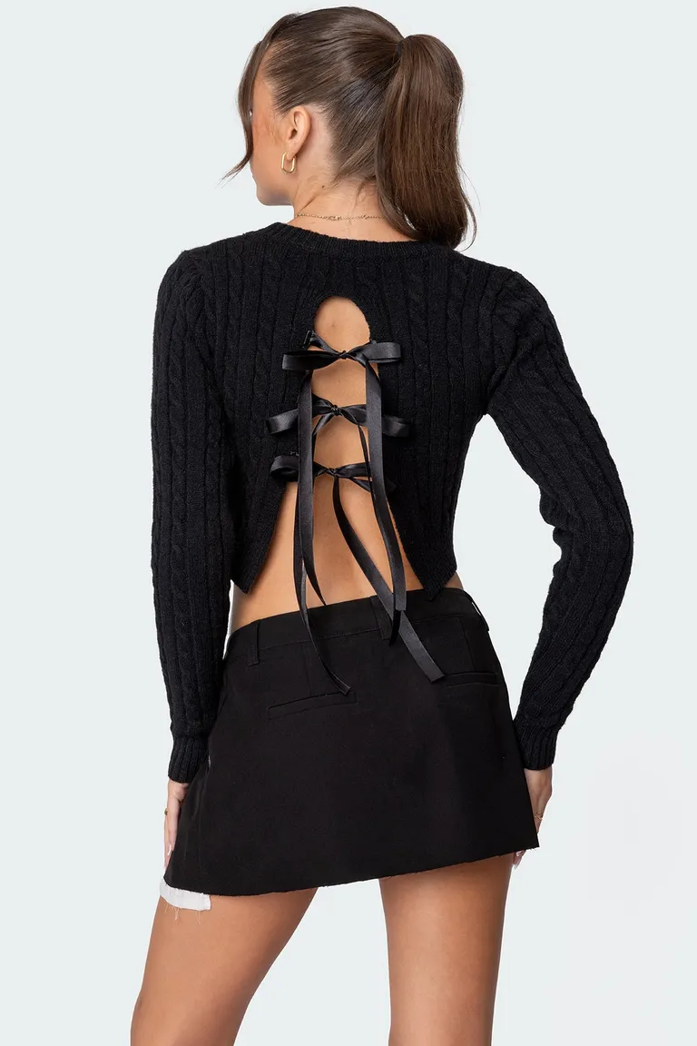 Sweater corto trenzas con lazo de Edikted en Buzos y Sweaters para argentina