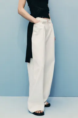 Pantalón denim wideleg deshilachado de Mango en Pantalones para argentina