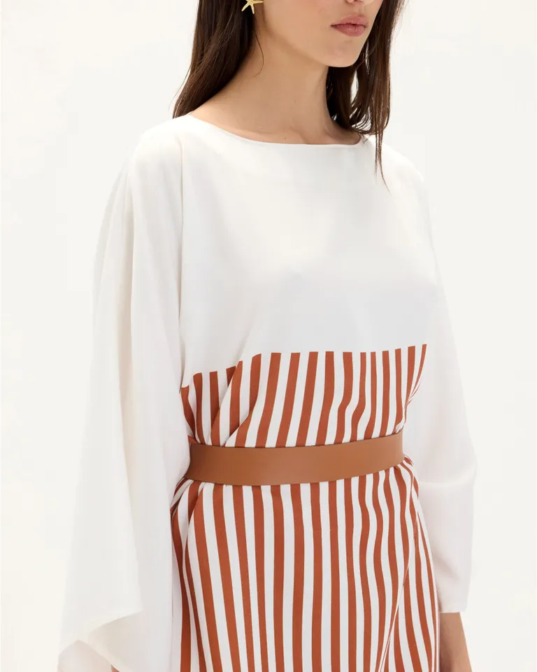 Kaftan largo diseño holgado con mangas amplias y lazo ajustable en cintura de Blue Sheep en Kimonos para argentina