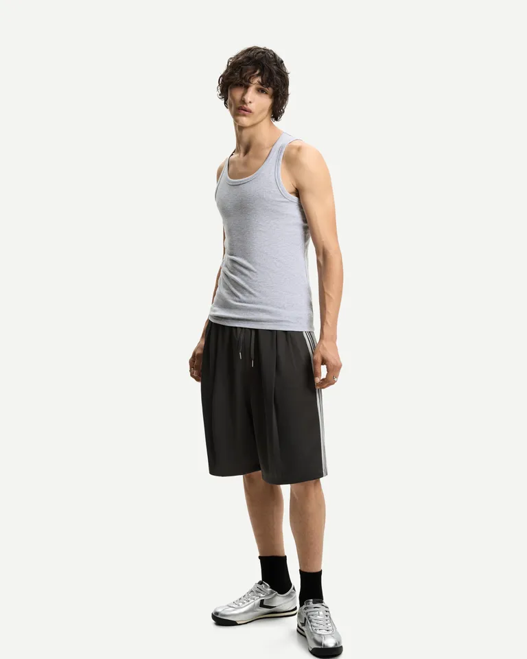 Bermuda técnica con pinzas de Bershka en Bermudas y Shorts para argentina
