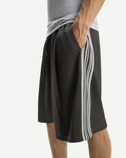 Bermuda técnica con pinzas de Bershka en Bermudas y Shorts para argentina