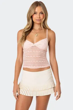 Musculosa encaje texturizado de Edikted en Tops para argentina