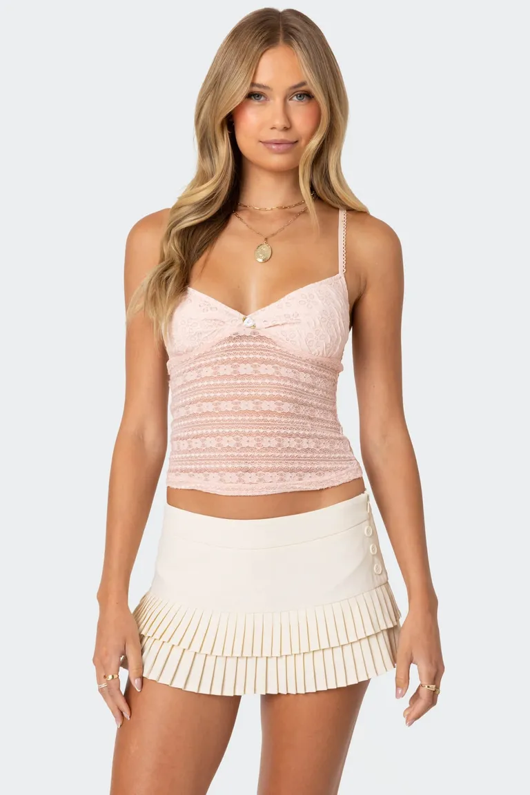 Musculosa encaje texturizado de Edikted en Tops para argentina