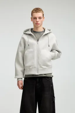 Chaqueta stwd efecto neopreno capucha de Pull&Bear en Abrigos y Camperas para argentina