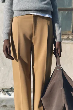 Pantalón recto pinzas de Mango en Pantalones para argentina