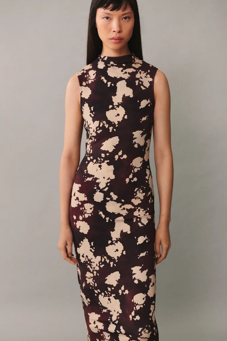Vestido estampado midi de Mango en Vestidos para argentina