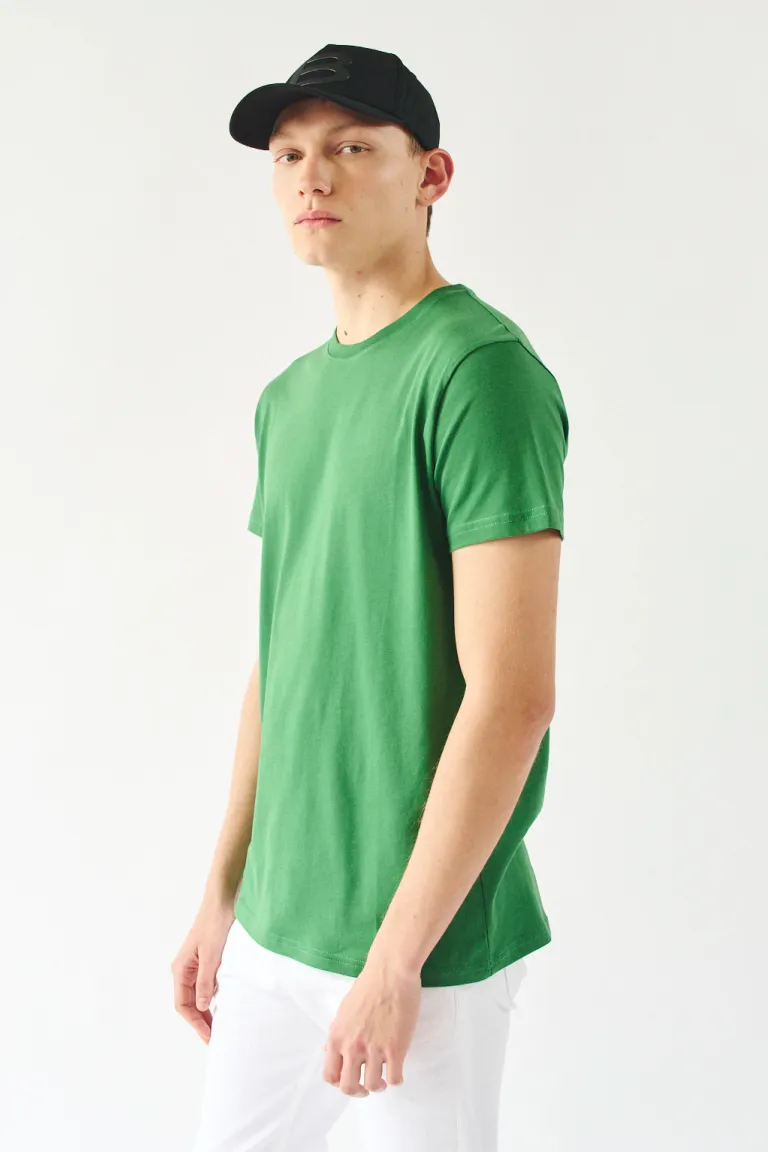 Remera verde de algodón pima, diseño moderno y cómodo para hombre de Bensimon en Remeras y Polos para argentina
