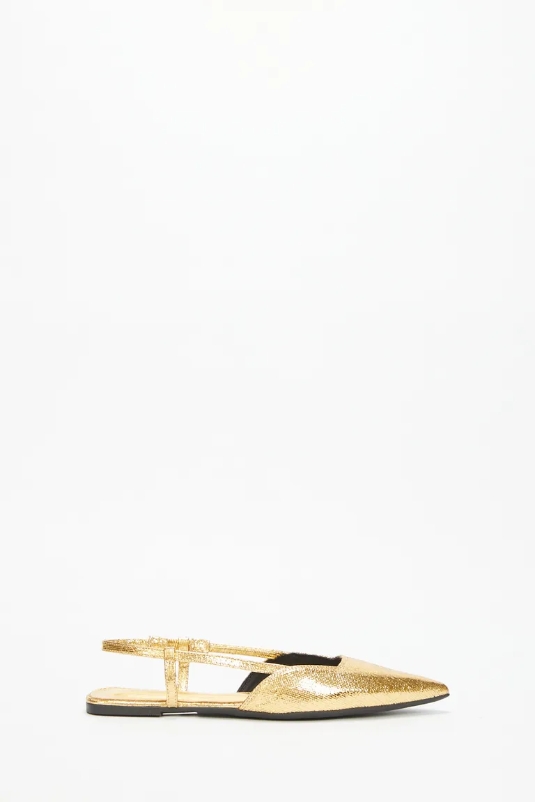 Sandalias doradas de diseño elegante y versátil para el verano de Akiabara en Sandalias para argentina