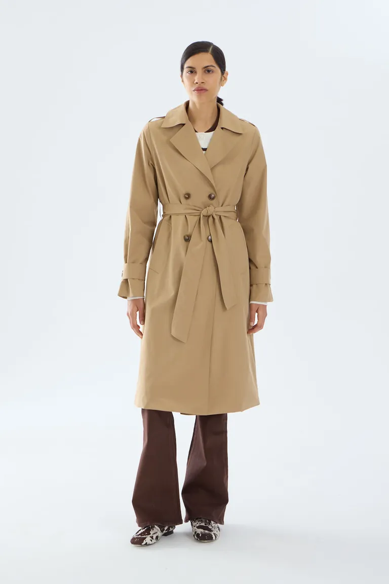 Trench coat largo de corte clásico con doble abotonadura y ajuste en mangas para mujer de Portsaid en Tapados para argentina