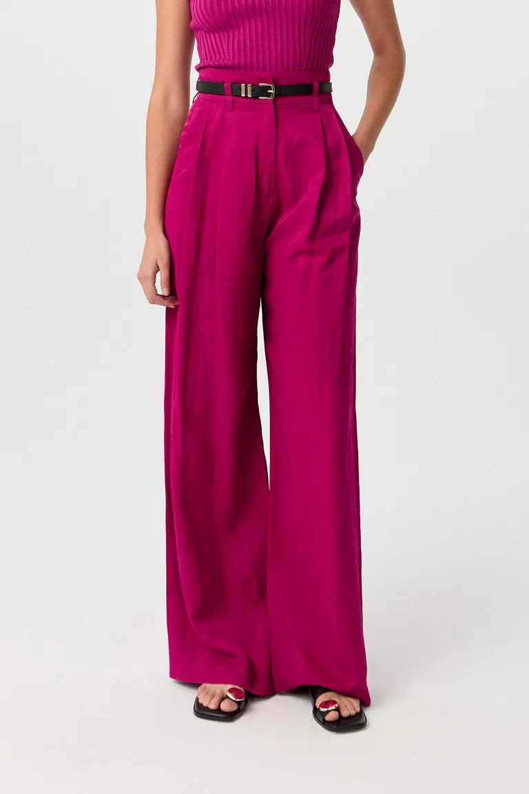 Pantalón Corvus de Sastrería Rosa, Pierna Ancha y Tiro Alto de Markova en Pantalones para argentina