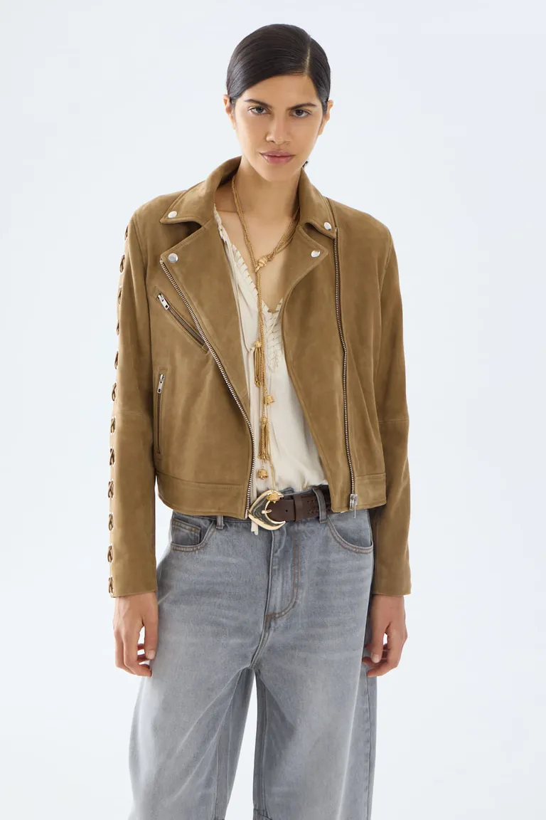 Campera estilo biker de mujer con detalles trenzados en mangas y cierre frontal cruzado de Portsaid en Chaquetas para argentina