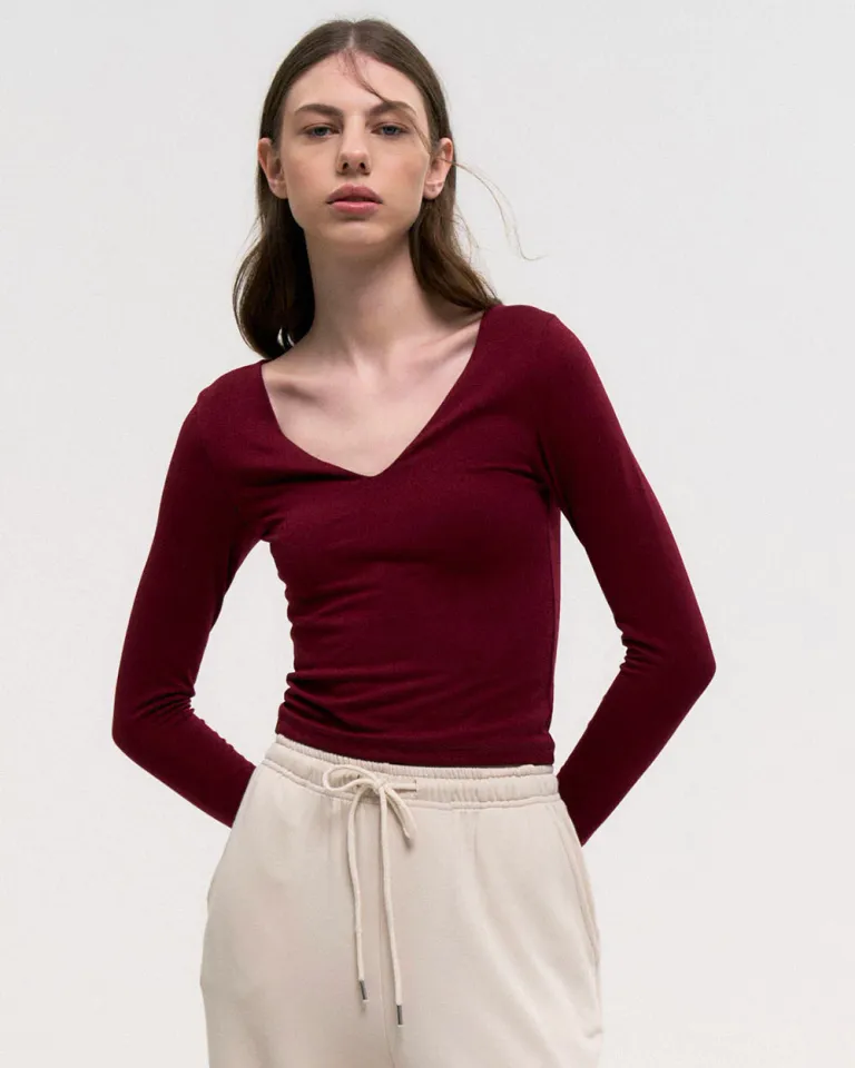 Remera escote V con delantero doble y cierre suave sin costuras de Sky en Remeras para argentina