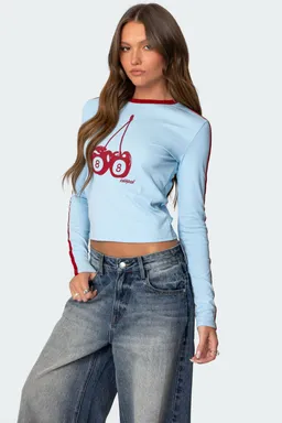 Remera manga larga cherry de Edikted en Buzos y Sweaters para argentina