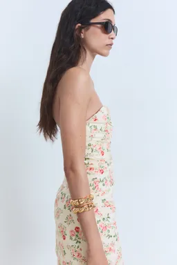 Vestido floral palabra honor de Mango en Vestidos para argentina