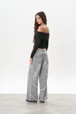 Jean denim desmond ancho grey de Magda en Pantalones para argentina