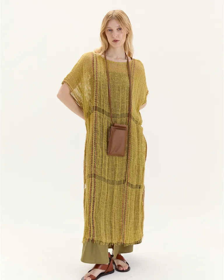 Vestido galapago largo de estilo relajado y diseño exclusivo de Blue Sheep en Vestidos para argentina