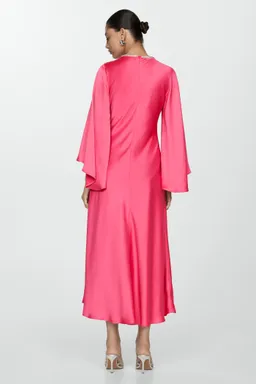 Vestido satinado manga acampanada de Mango en Vestidos para argentina