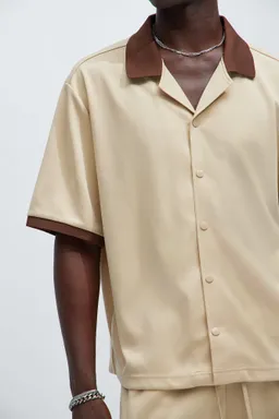 Camisa kingpin de Fashion Nova en Camisas para argentina