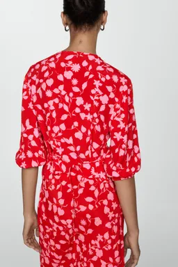 Blusa estampada con lazo de Mango en Blusas para argentina