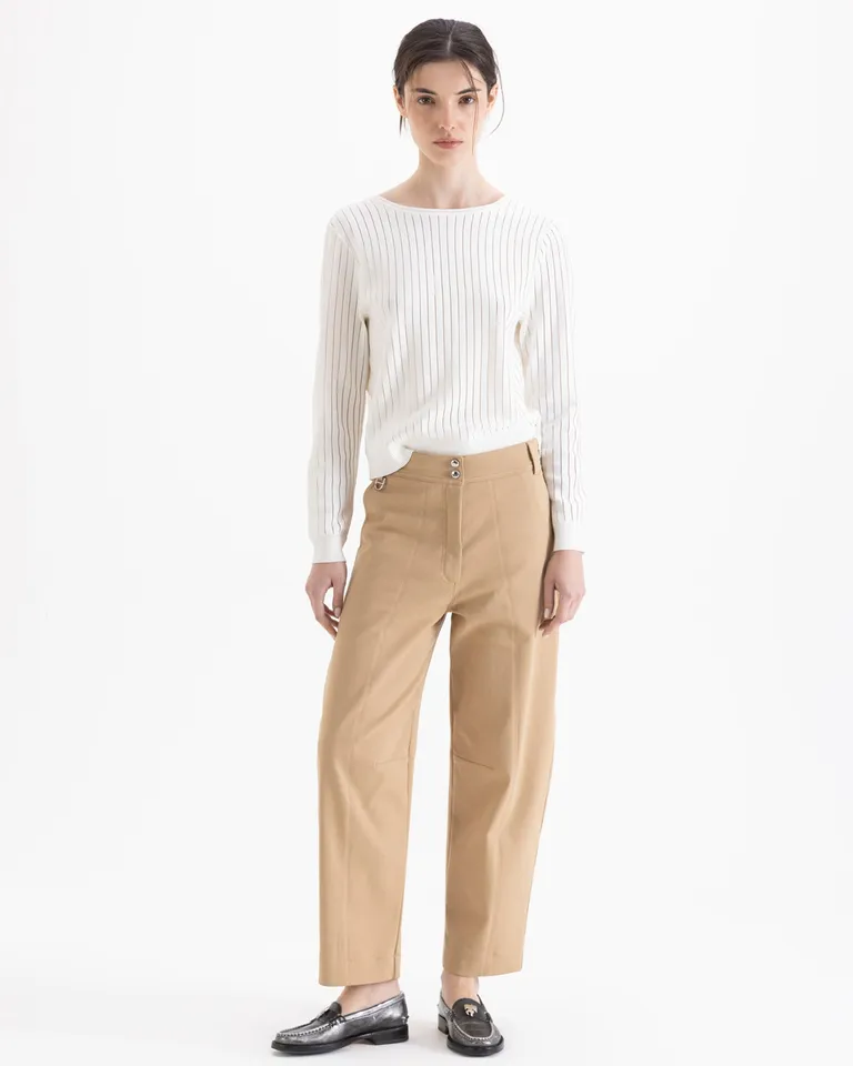 Sweater tejido de calce holgado con escote profundo en espalda y detalles de rayas con transparencias de Jazmin Chebar en Buzos y Sweaters para argentina